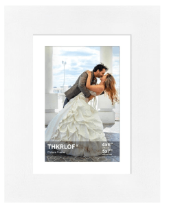 Wide picture frame for autographs